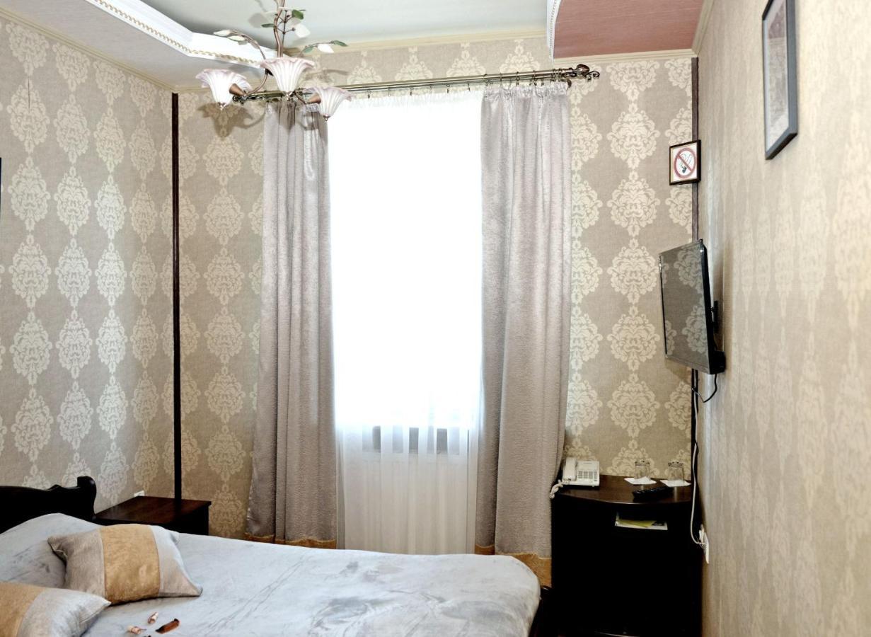 Argo Hotel Лвив Екстериор снимка
