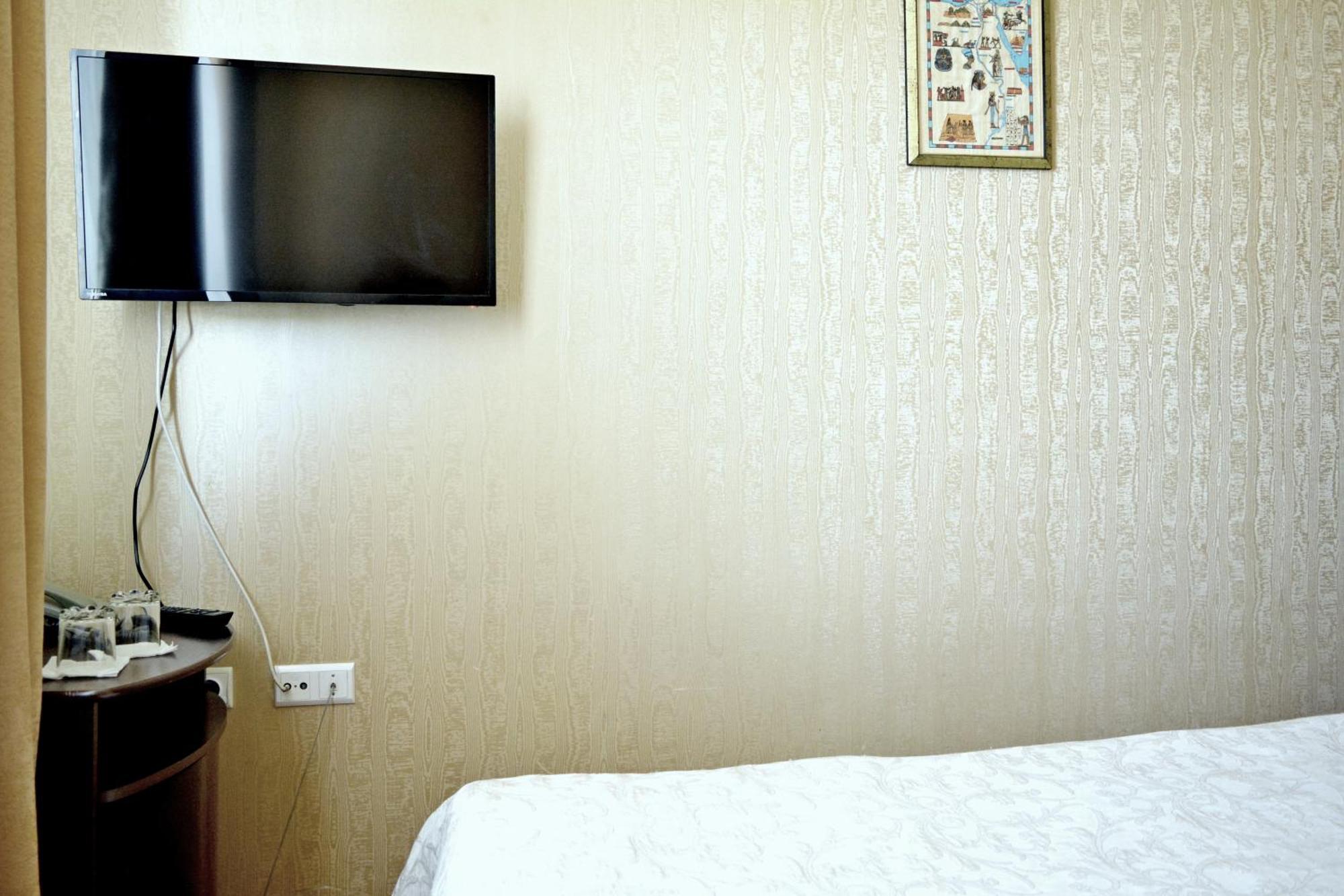 Argo Hotel Лвив Екстериор снимка
