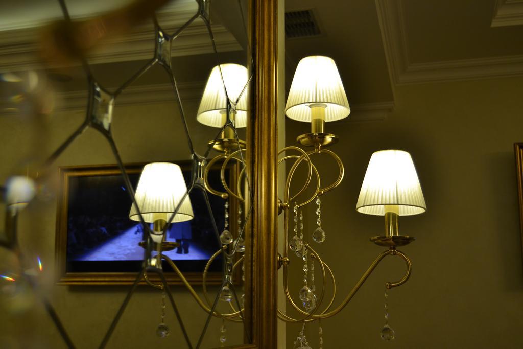 Argo Hotel Лвив Екстериор снимка