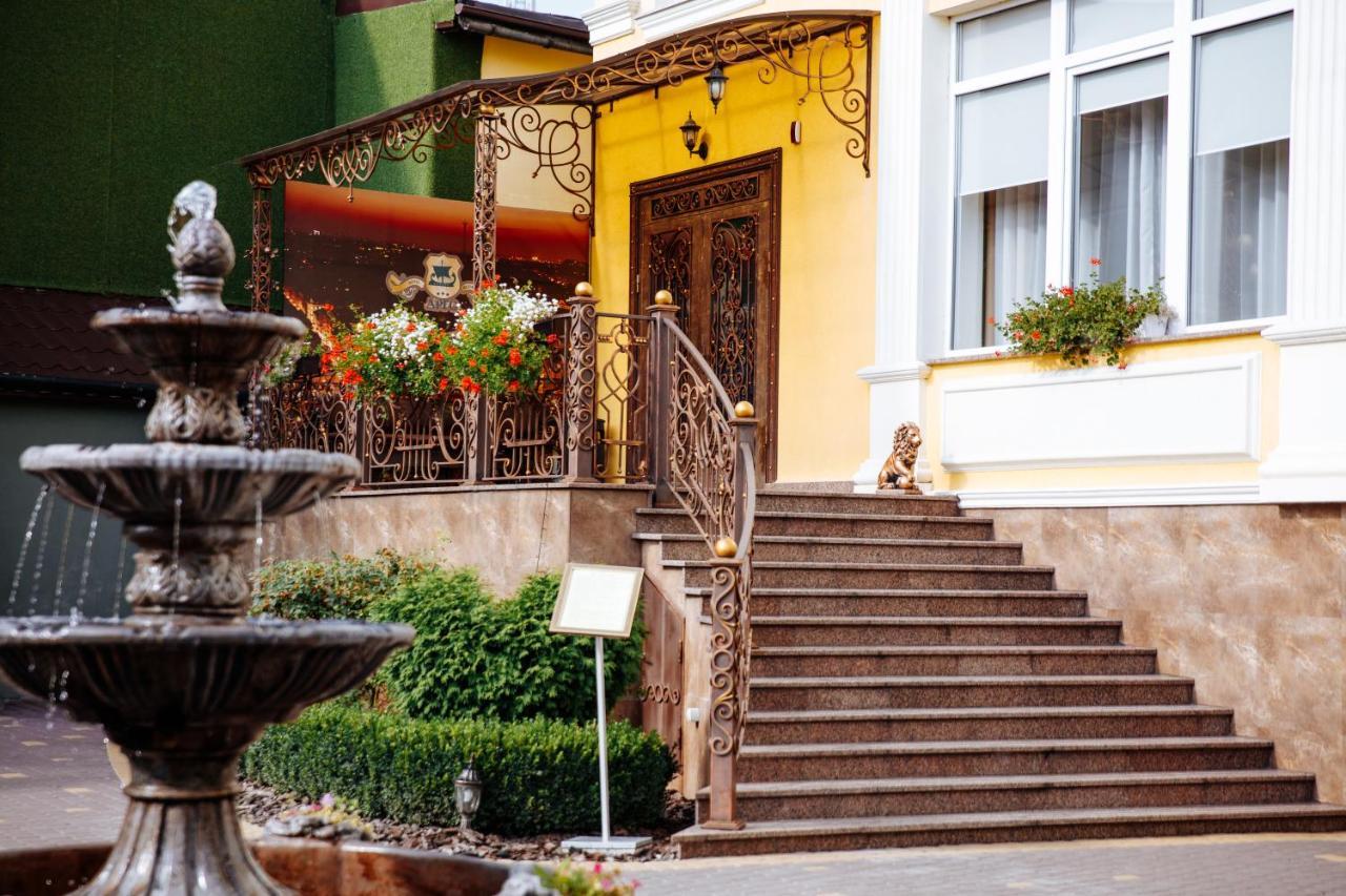 Argo Hotel Лвив Екстериор снимка