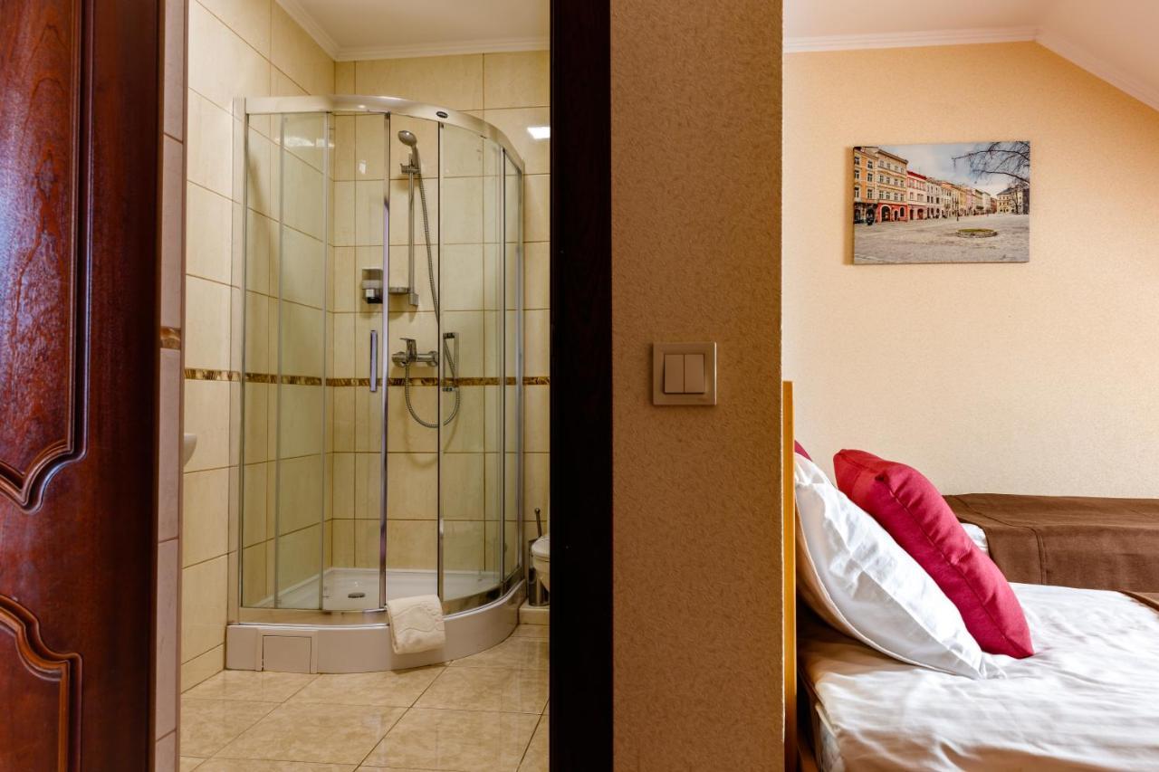 Argo Hotel Лвив Екстериор снимка